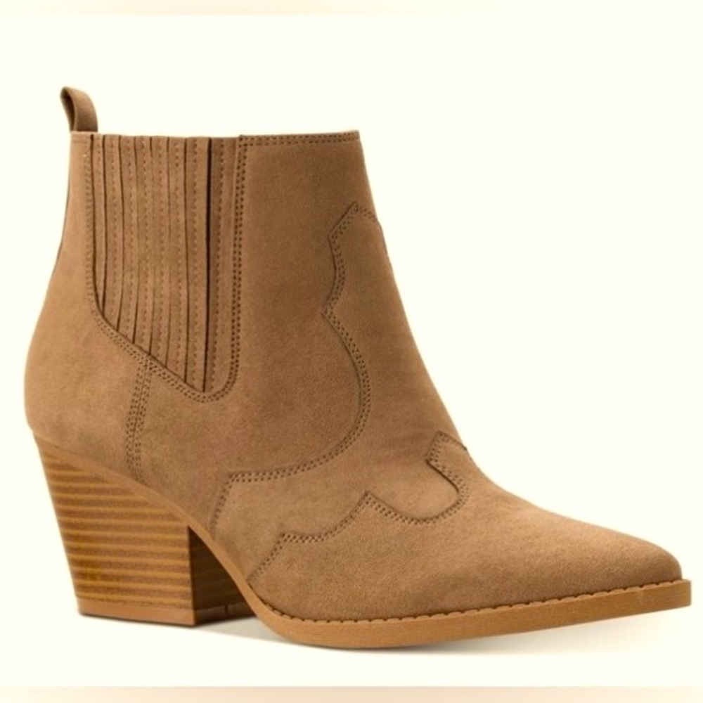 AMERICAN RAG WESTERN-STYLE “KAYLA” ZIP-UP BLOCK HEEL ANKLE BOOTS
